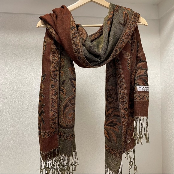 LODIS Rare & Fabulous Black Leather Luggage Tote with Contrast Stitching & Scarf - Picture 14 of 15